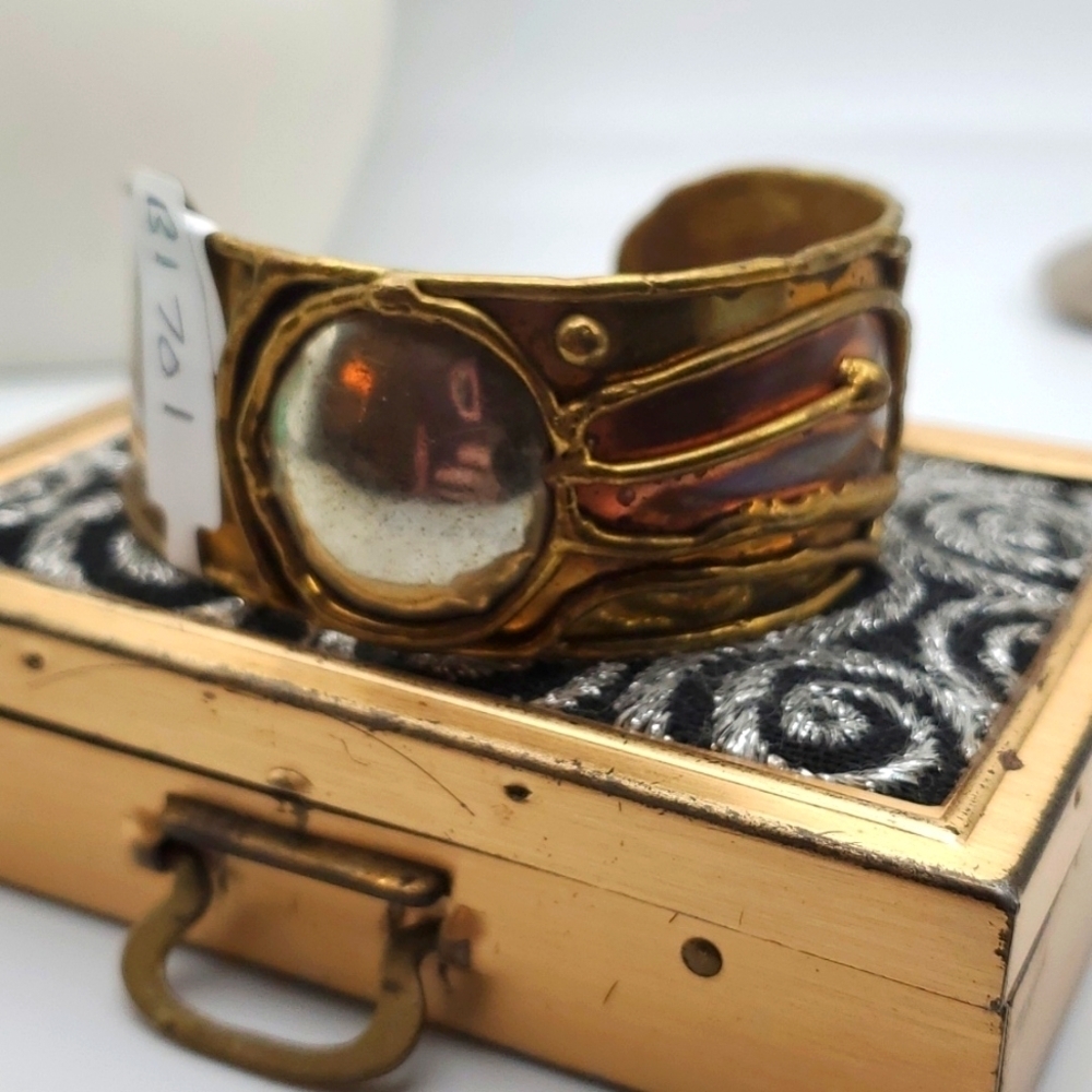Artisan Native magical talisman cuff hinge bracelet‎ B1701